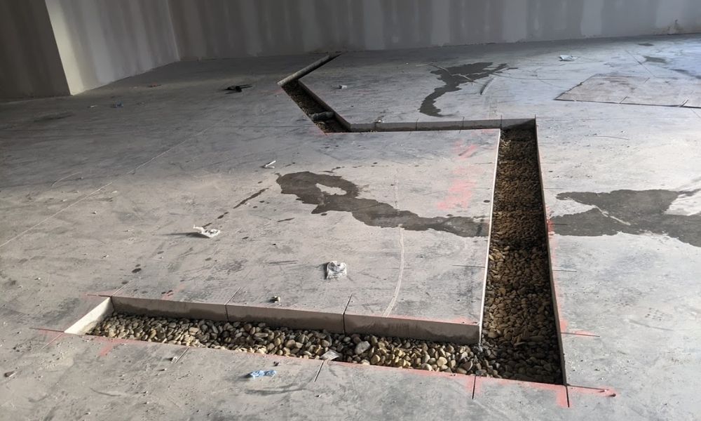 trench-cutting-for-drainage-017_orig